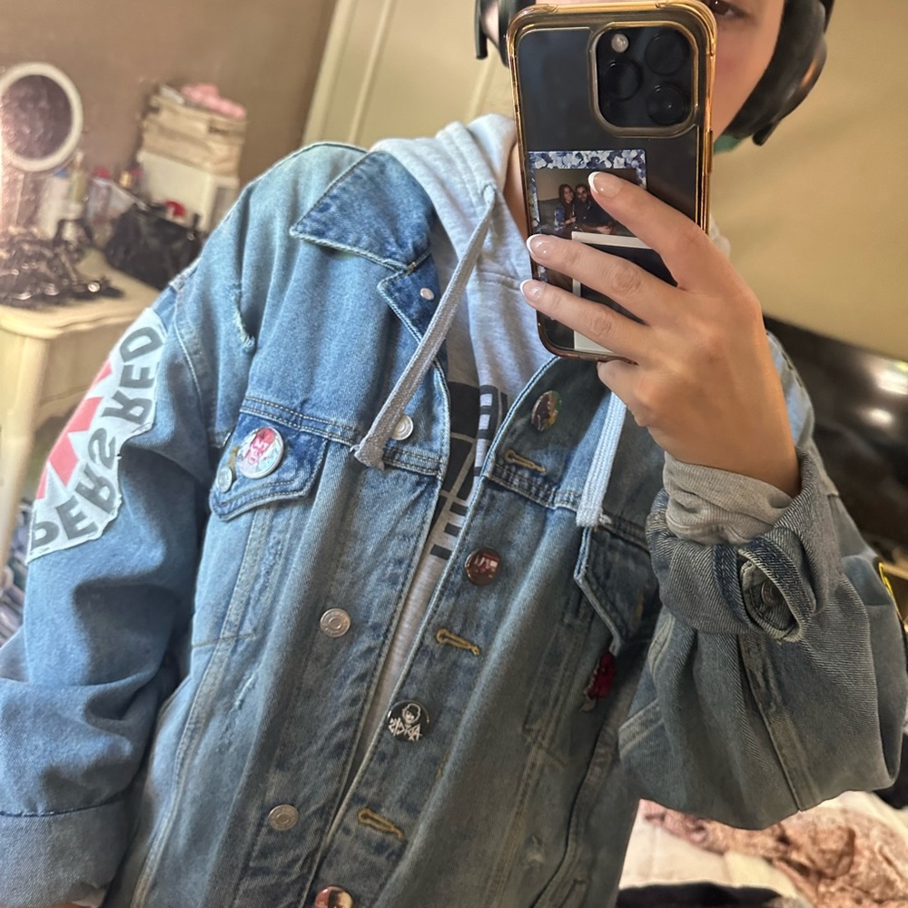 Jean jacket - Picture 13 of 13